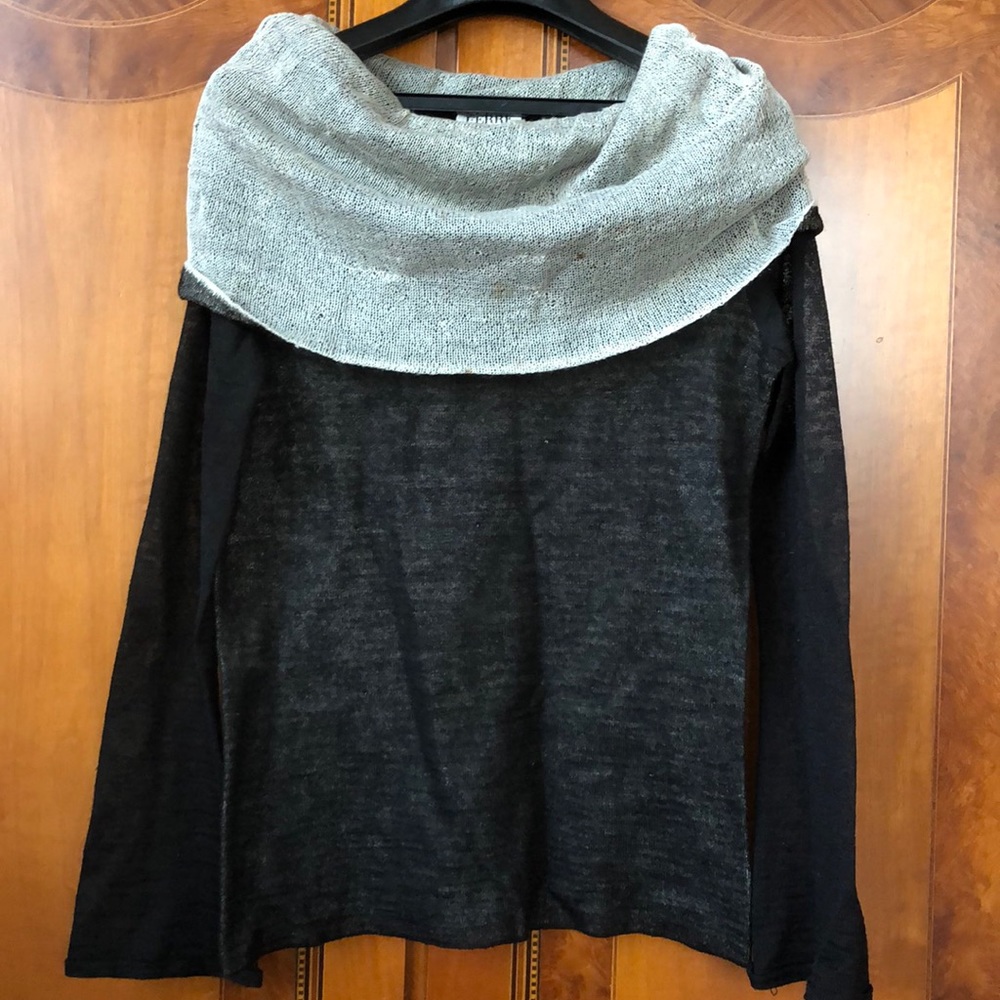 GF STUDIO BLACK&WHITE SHEER COWL SWEATER